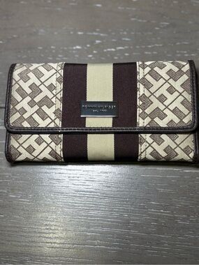 Tommy Hilfiger Brown and Cream Stripe Compact Wallet